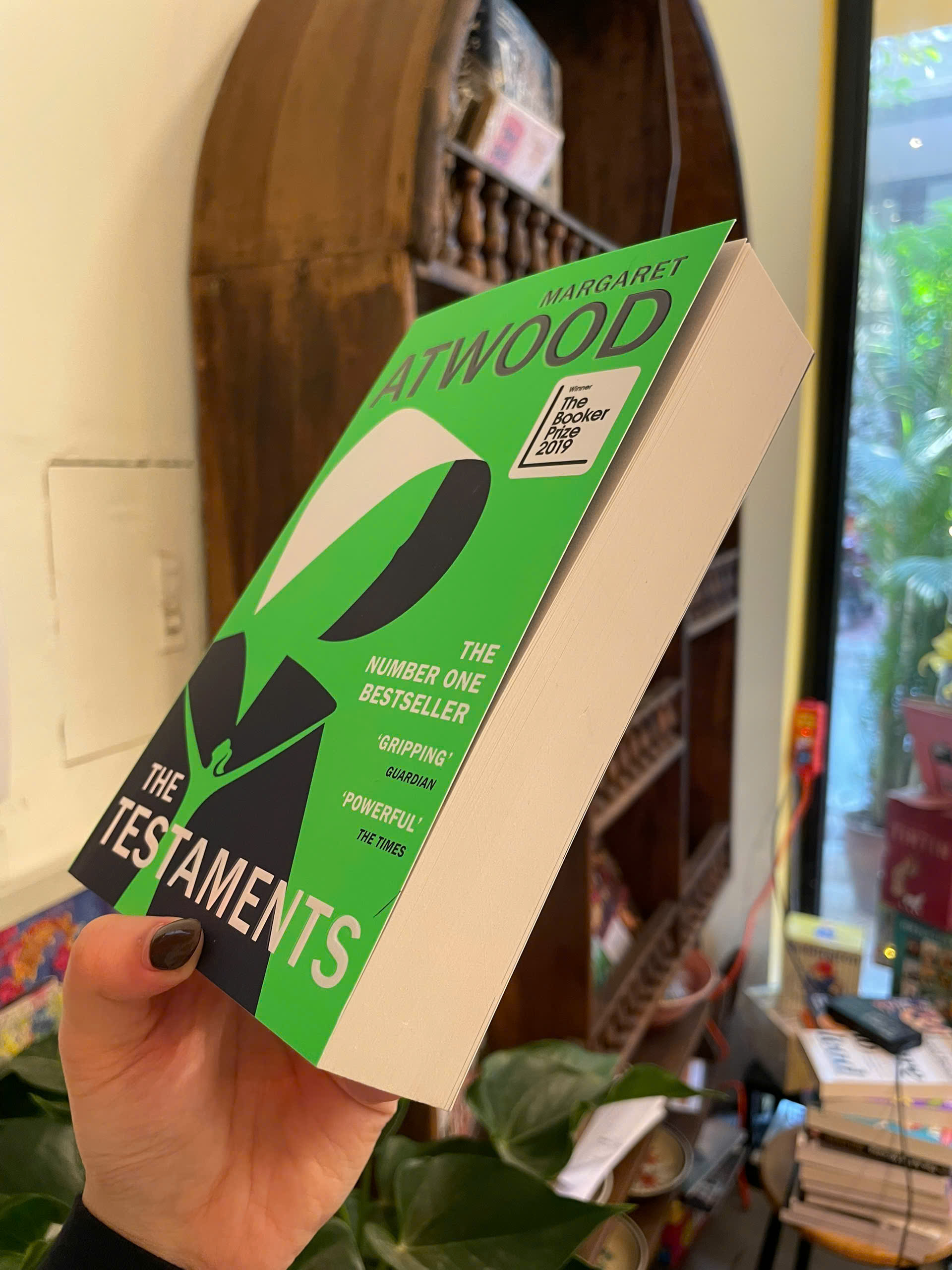 Sách - The Testaments by Margaret Atwood - Author of The Handmaid’s Tale | Booker Prize Winner