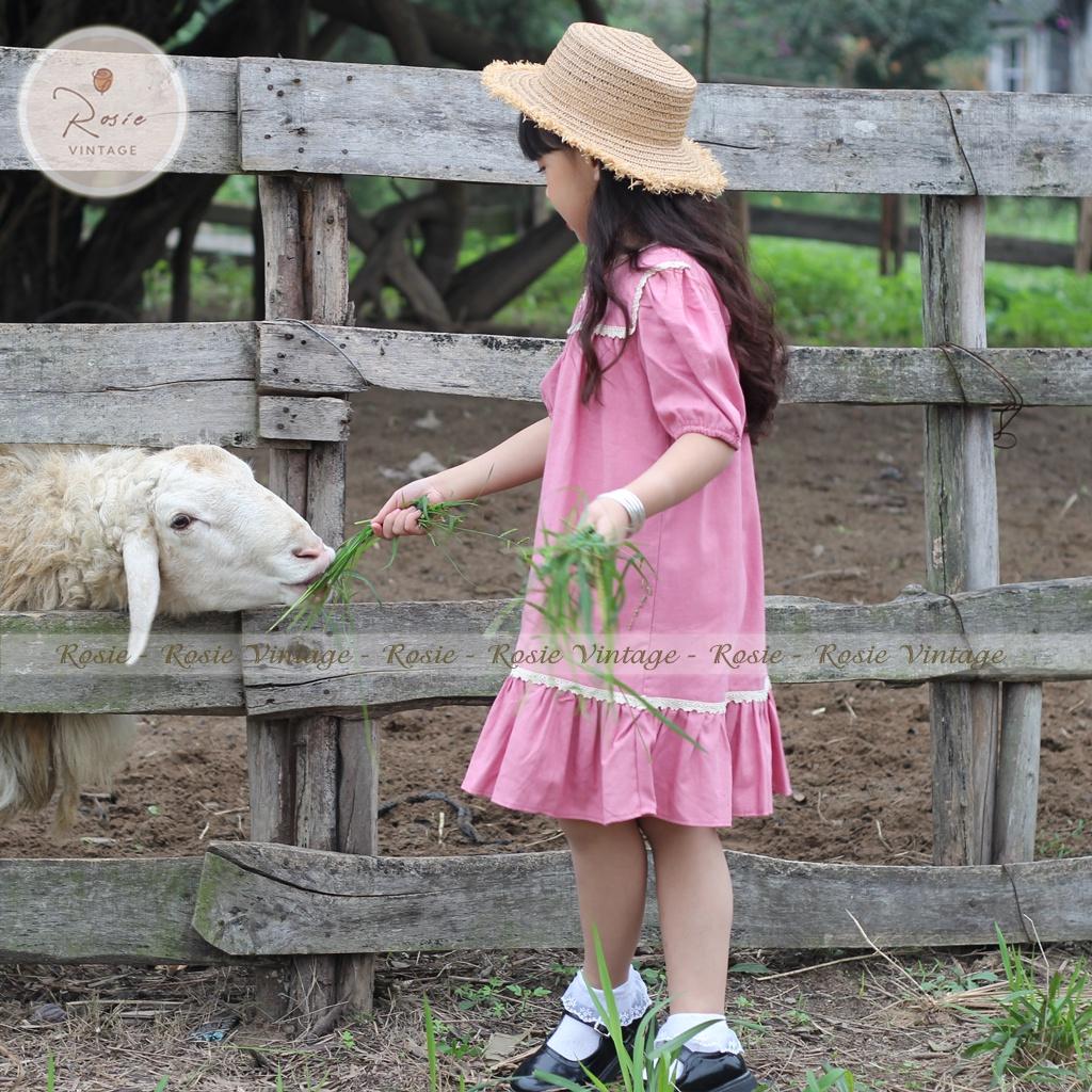 Váy Linen hồng viền ren ROLIA , chất vải tự nhiên 100% thấm hút mồ hôi cực tốt cho bé gái từ 9 - 36kg V17