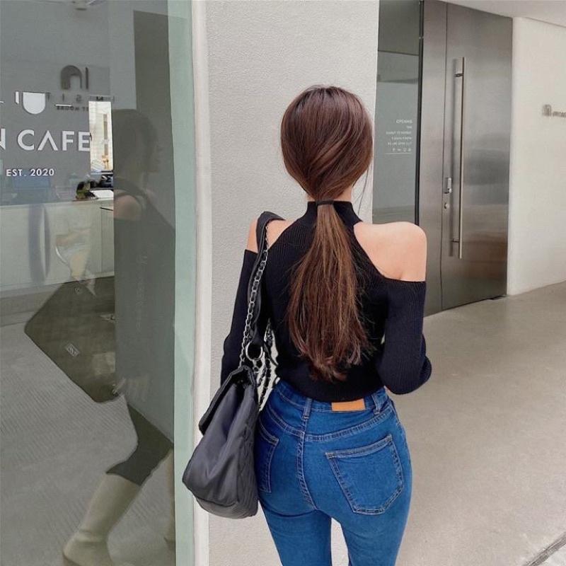 Áo len nữ dệt kim dài tay cổ yếm hở vai sexy phong cách HQ