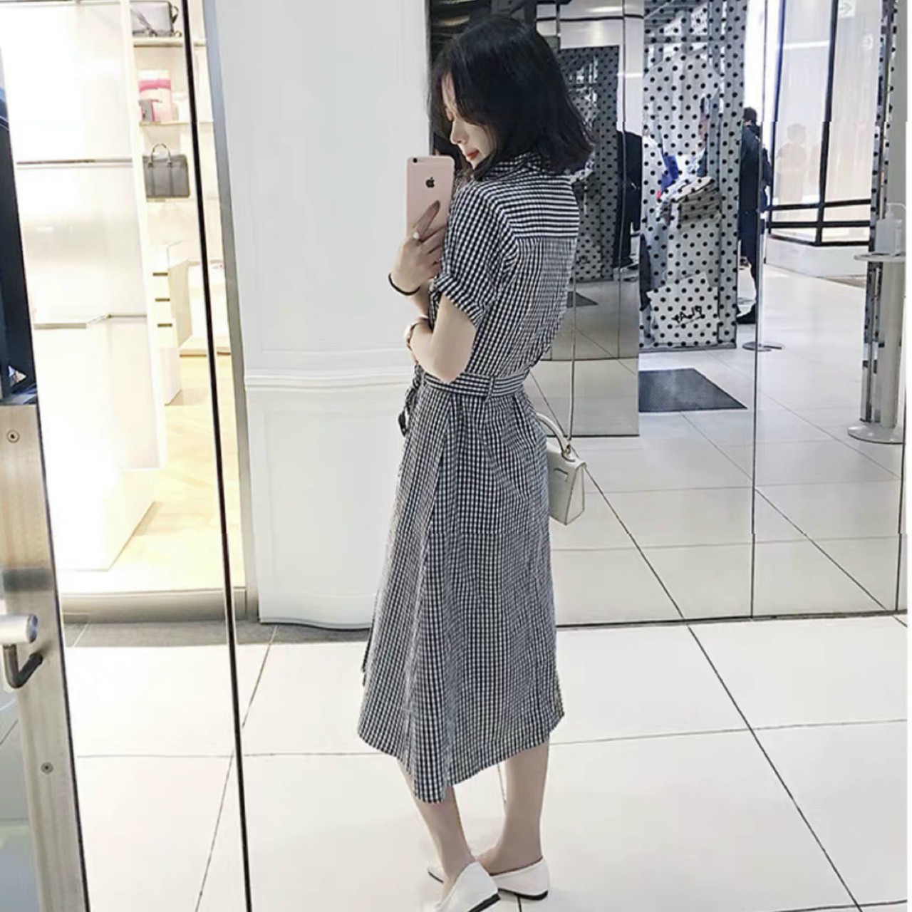 Đầm sm kẻ đen kèm belt
