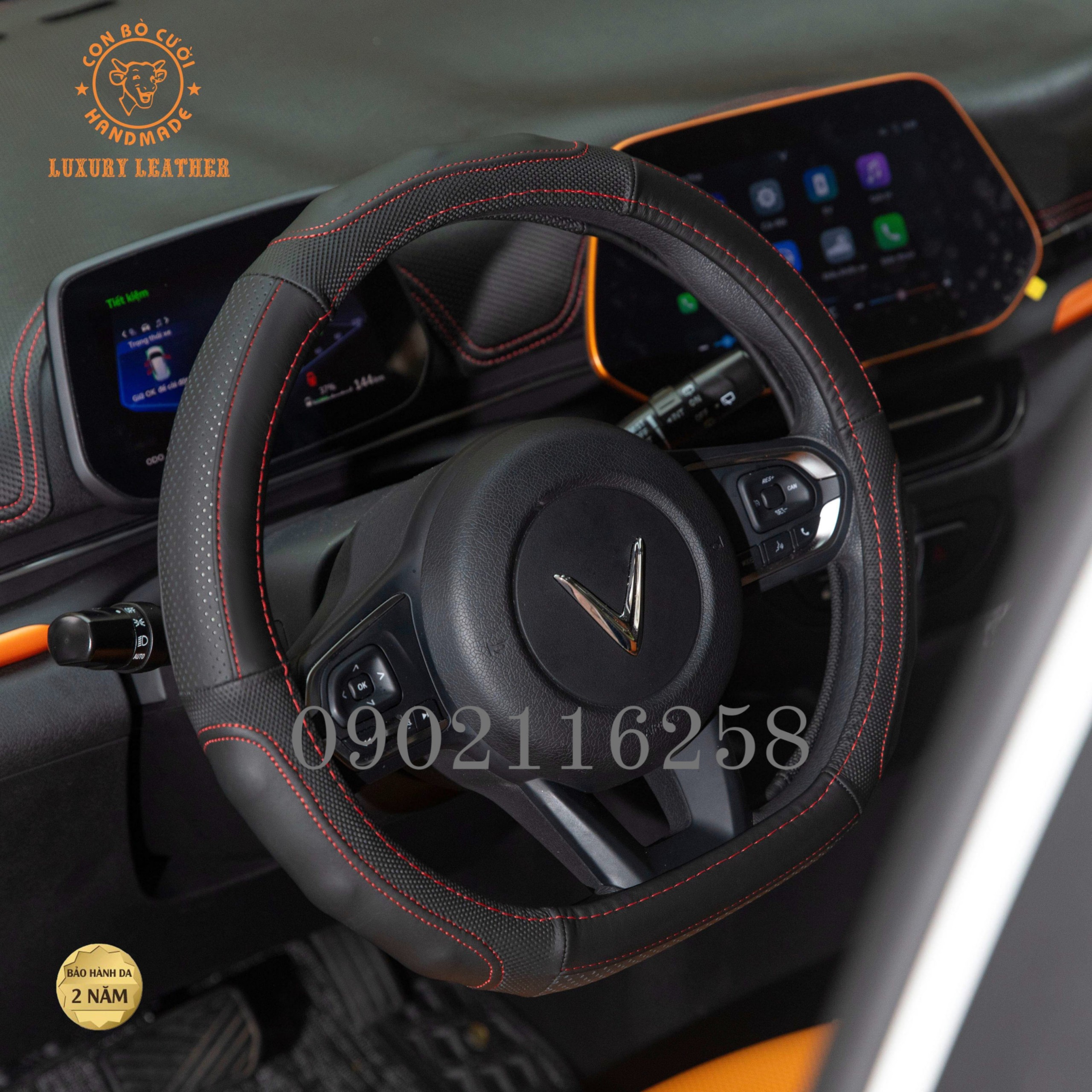 Bọc vô lăng da thật dùng cho xe ô tô VINFAST, VF5, VFE34, VF8, VF9 , Da thật, bảo hành da 2 năm, cầm lái chắc tay, thoáng khí, đẹp, sang trọng, an toàn trên mọi nẻo đường, đảm bảo vừa in