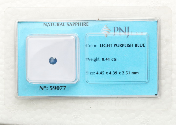 [HCM] Viên đá Sapphire xanh biển - Đá phong thủy kiểm định tự nhiên - Diệp Linh