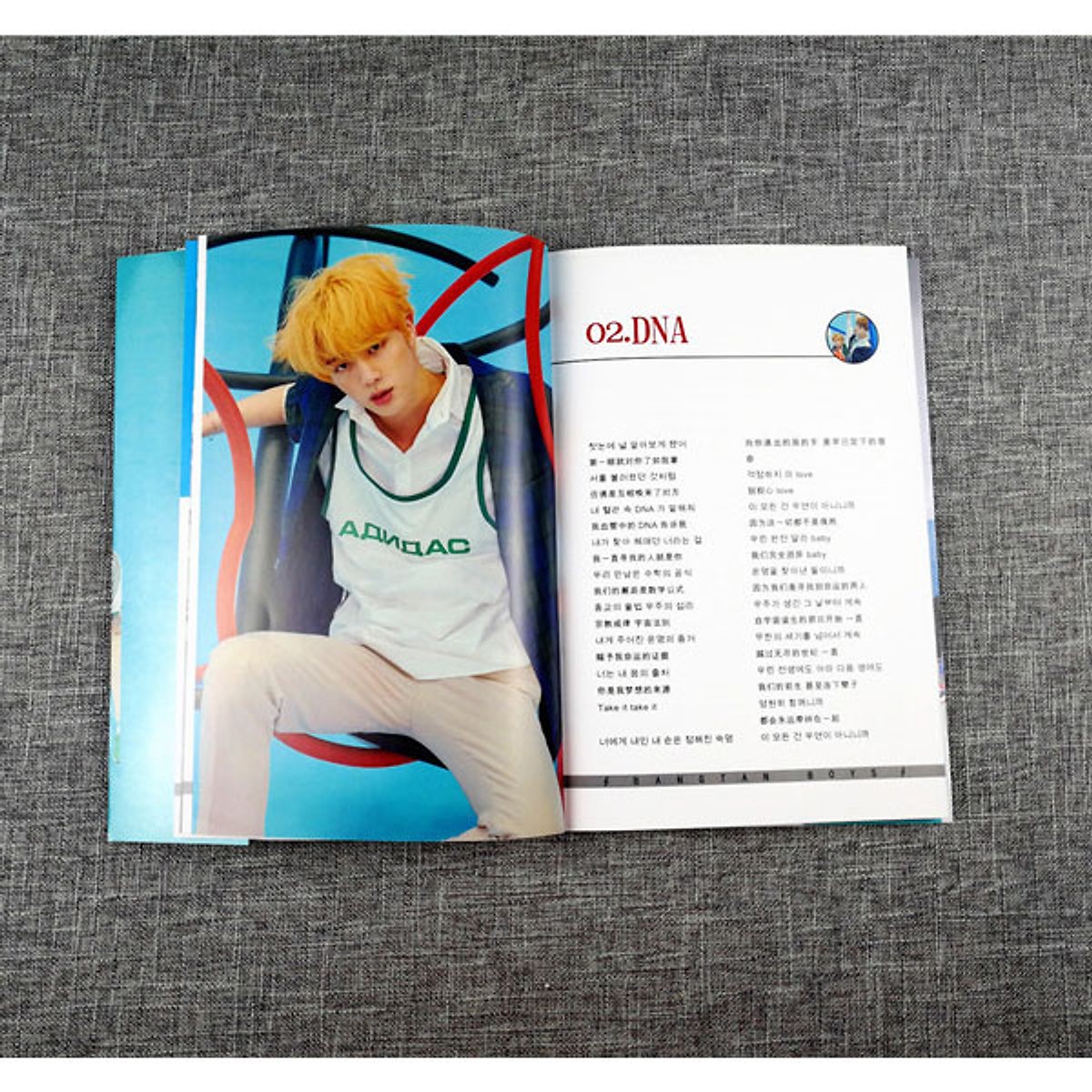 Photobook BTS lời bài hát kèm poster
