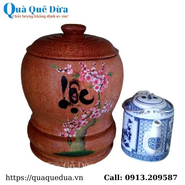 Bình Trà Gỗ Dừa Hoa Văn Lồng Chữ Lộc Và Bình Trà 700 - 950ml - Sản Phẩm Được Sản Xuất Tại Bến Tre