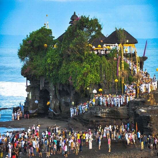 Indonesia - Bali: Đền suối thiêng Tampak Siring và Thác nước Blangsinga