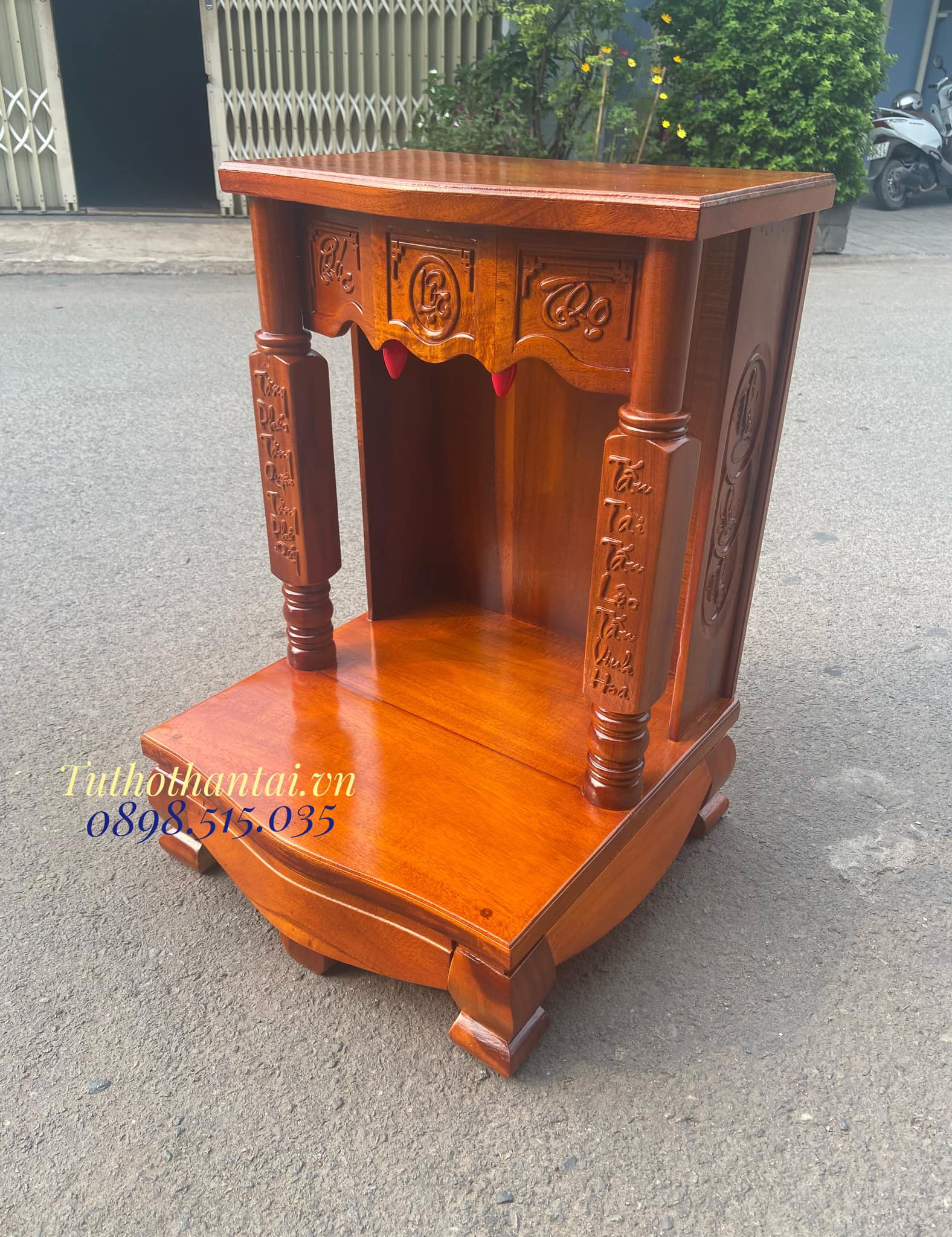 Bàn thờ thần tài gỗ Tràm cột vuông khắc chữ 48 X 68CM  ( Hàng loại 1 )