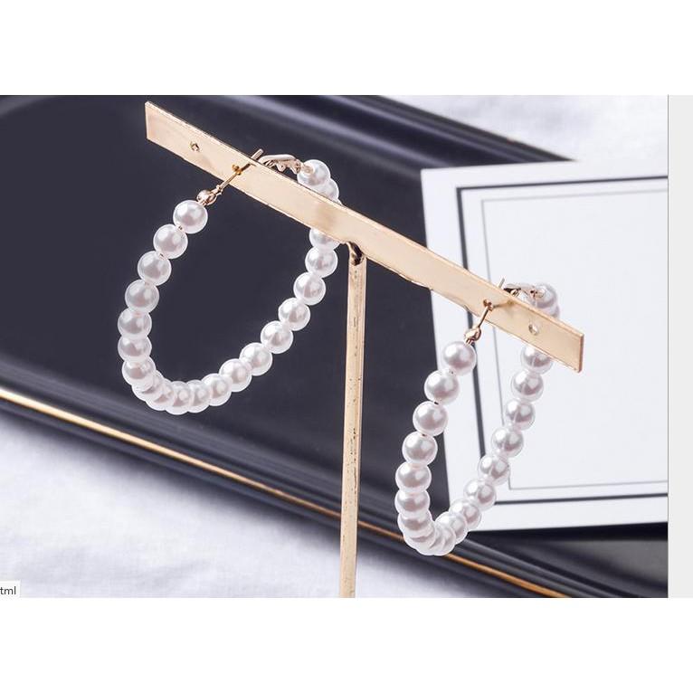 Bông tai hạt tròn trắng đơn giản