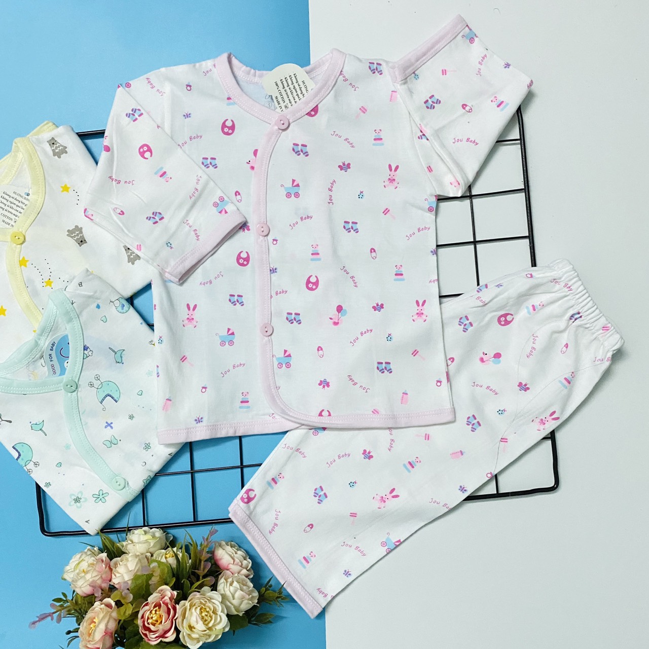 Combo 3 bộ áo quần sơ sinh tay dài cài nút xéo họa tiết JOU-TomTom Baby cho bé trai, bé gái - hàng Việt Nam chất lượng