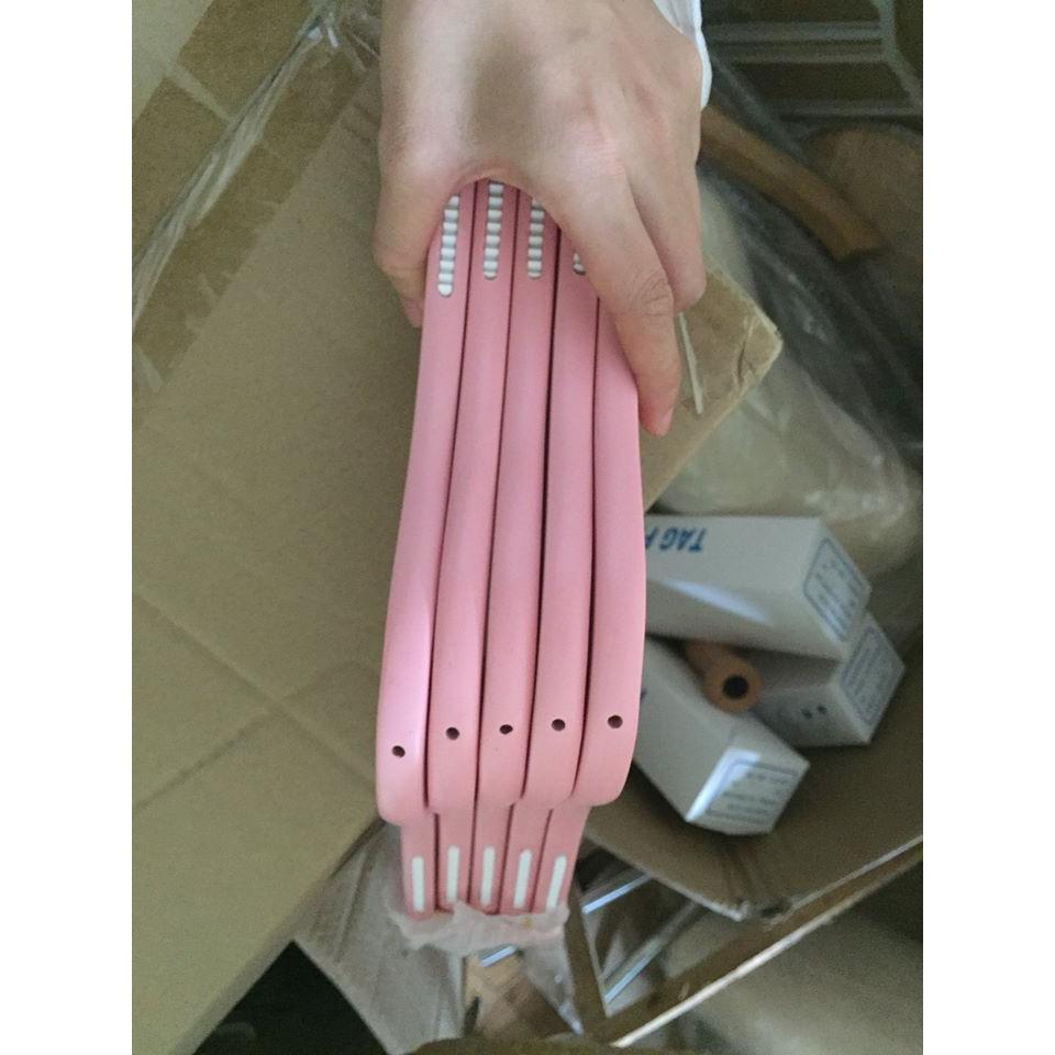 Móc treo quần áo gỗ hồng, có đệm cao su chống tuột, đầu móc xoay 360, dùng cho cửa hàng shop thời trang và khách sạn