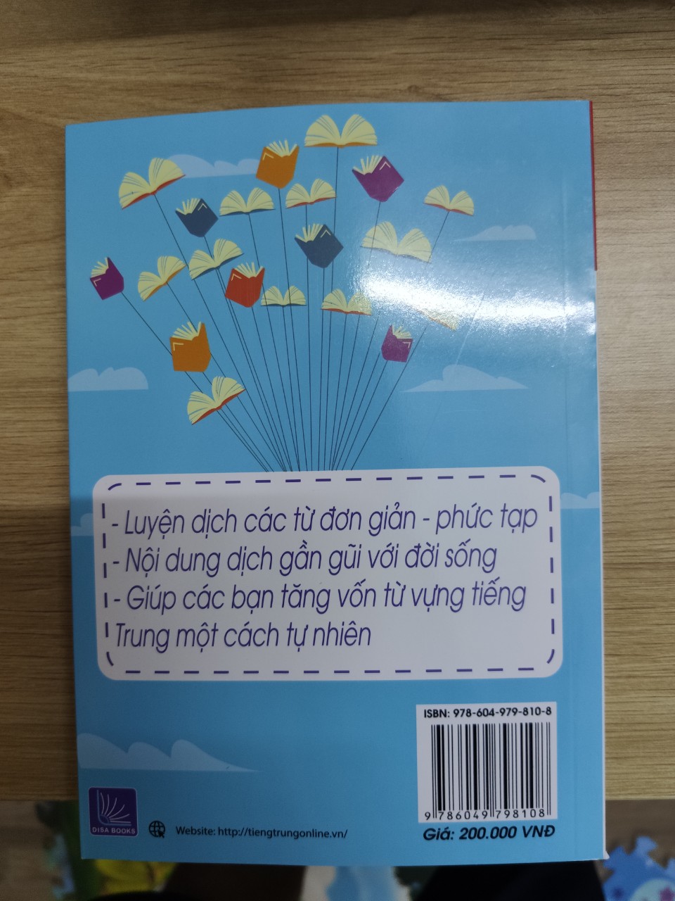 Tuyển tập 400 mẫu bài dịch Trung – Việt, Việt – Trung hay nhất phiên bản mới (Song ngữ Trung – Việt – có phiên âm, có Audio nghe, có QR Code trên tờ rơi kèm sách)