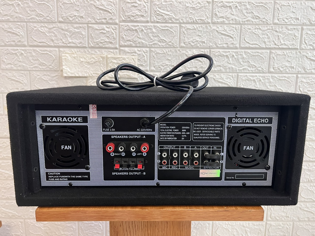 Âmpli bọc nỉ 16 sò karaoke và nghe nhạc cao cấp BellPlus PA - 9000
