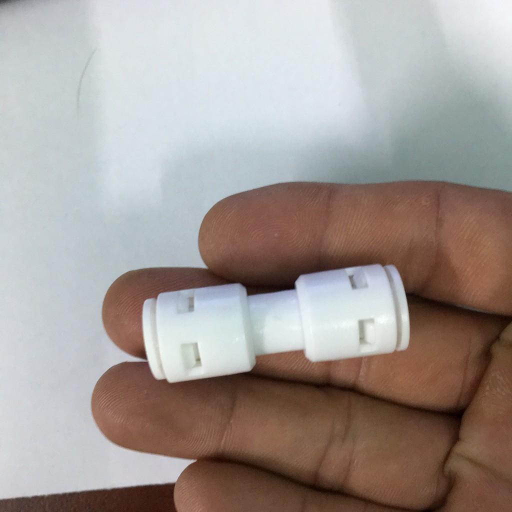 CO NỐI THẲNG DÂY 10LY RA DÂY 6LY DÙNG MÁY LỌC NƯỚC.
