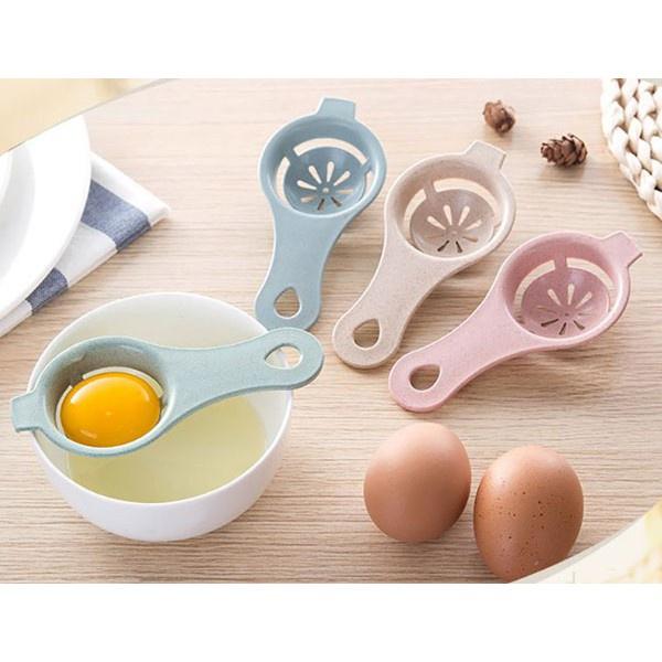 Dụng cụ tách lòng đỏ trứng gà