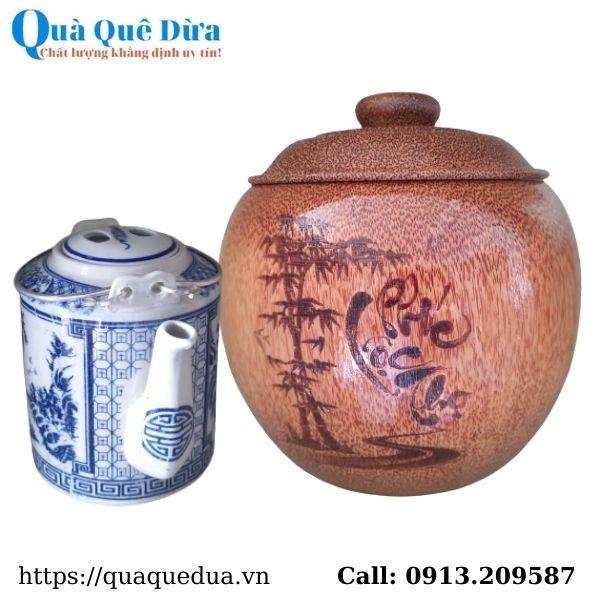 Vỏ Bình Trà Gỗ Dừa Gọn Đẹp Khắc Hoa Văn Lồng Chữ Phúc Lộc Thọ Và Bình Trà 700 - 950ml - Sản Phẩm Được Sản Xuất Tại Bến Tre