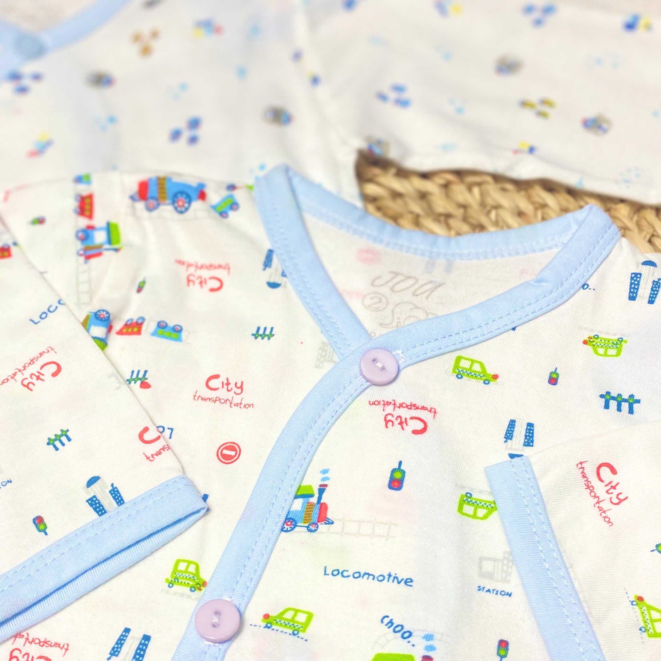 (J09TD) ÁO CÀI XÉO TAY DÀI HỌA TIẾT JOU cho bé 3-9kg - Size 2 (5-7kg)
