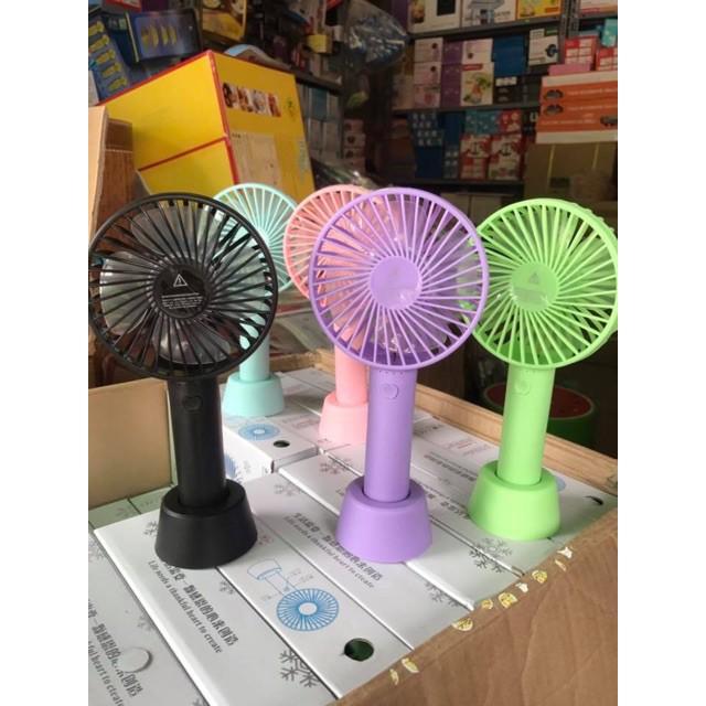 Quạt mini tích điện cầm tay có đế để bàn siêu hot