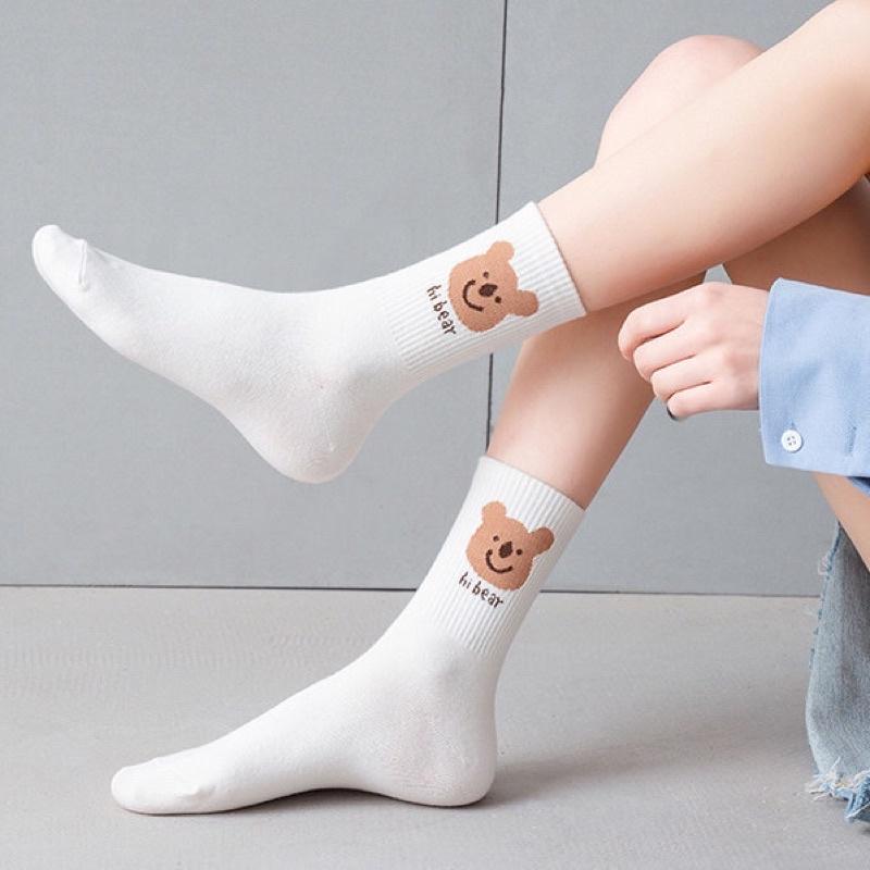 Set 5 đôi tất cổ cao, vớ nữ cổ cao trắng hoạ tiết hình gấu dễ thương vải co giãn thời trang phong cách Hàn Quốc.