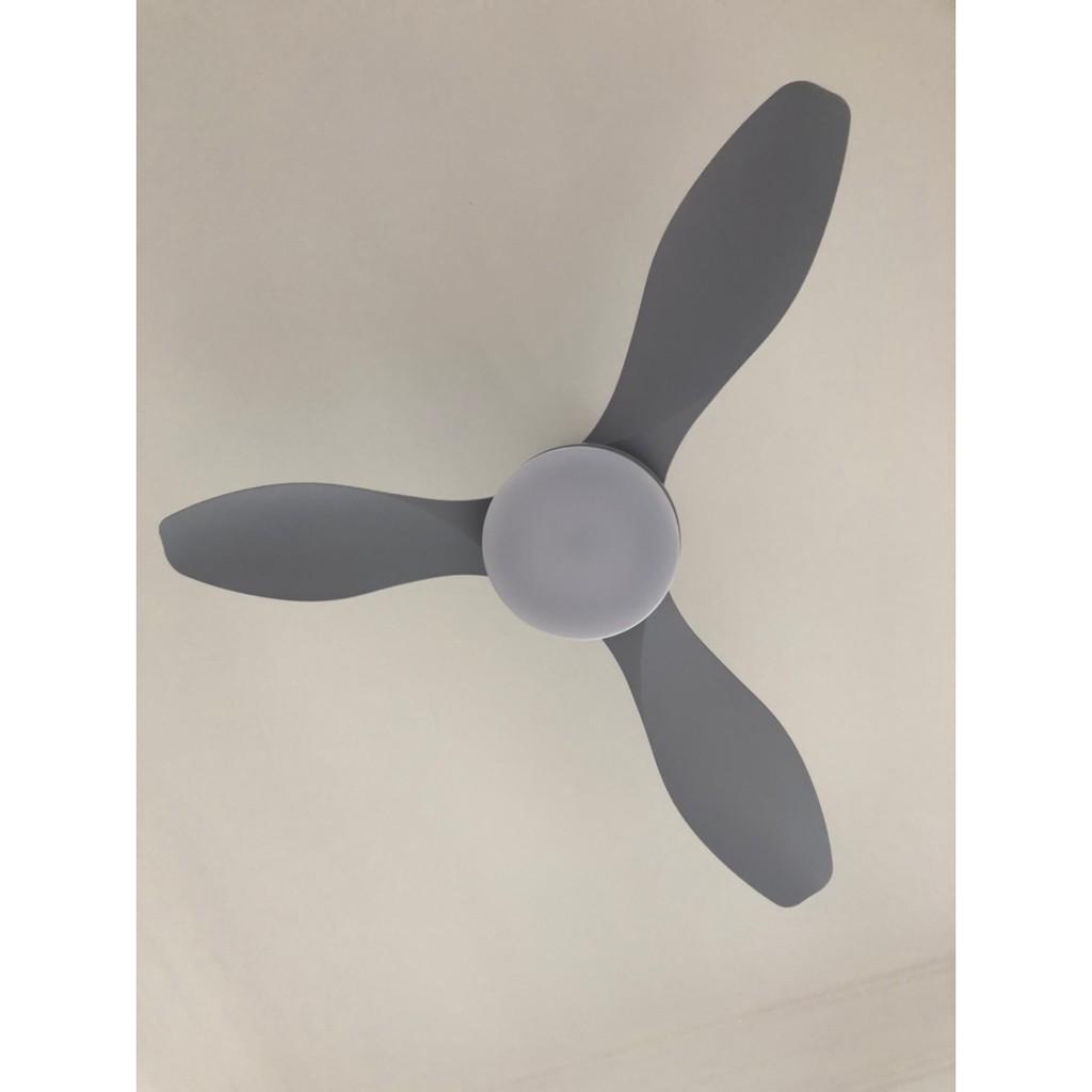 Quạt Trần Đèn Simple Personality Fan Lamp STA8604X