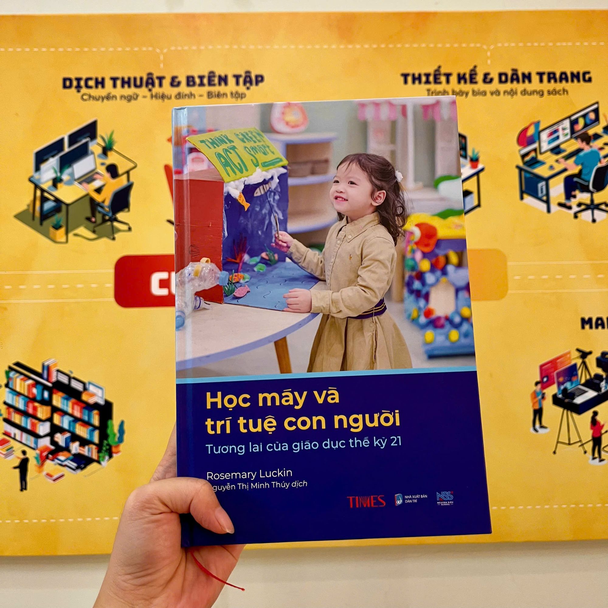 Sách Học Máy Và Trí Tuệ Con Người: Tương lai của giáo dục thế kỷ 21