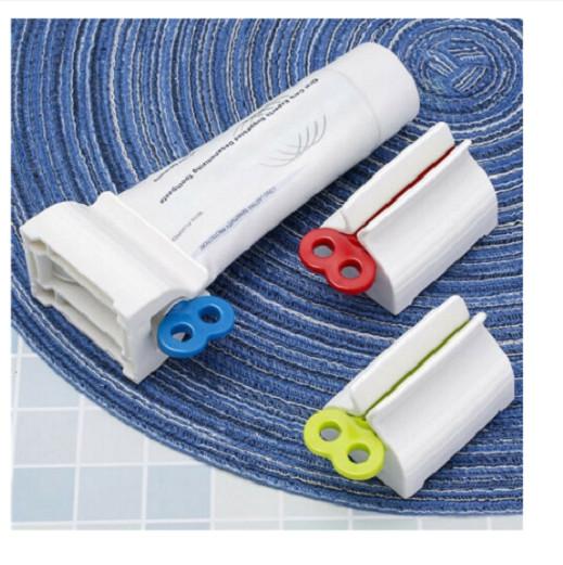 KẸP NẶN KEM ĐÁNH RĂNG DẠNG XOAY ĐA CHỨC NĂNG GD364-KepDR-xoay - Giao ngẫu nhiên