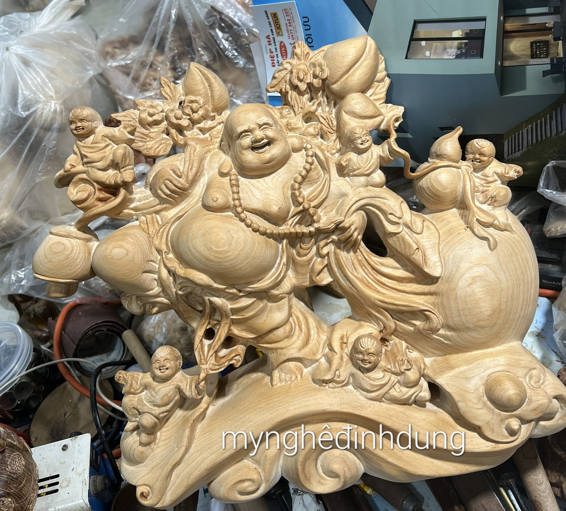 Tượng phật di lặc ngũ phúc bằng gỗ ngọc am thơm nức kt 40x35x14cm