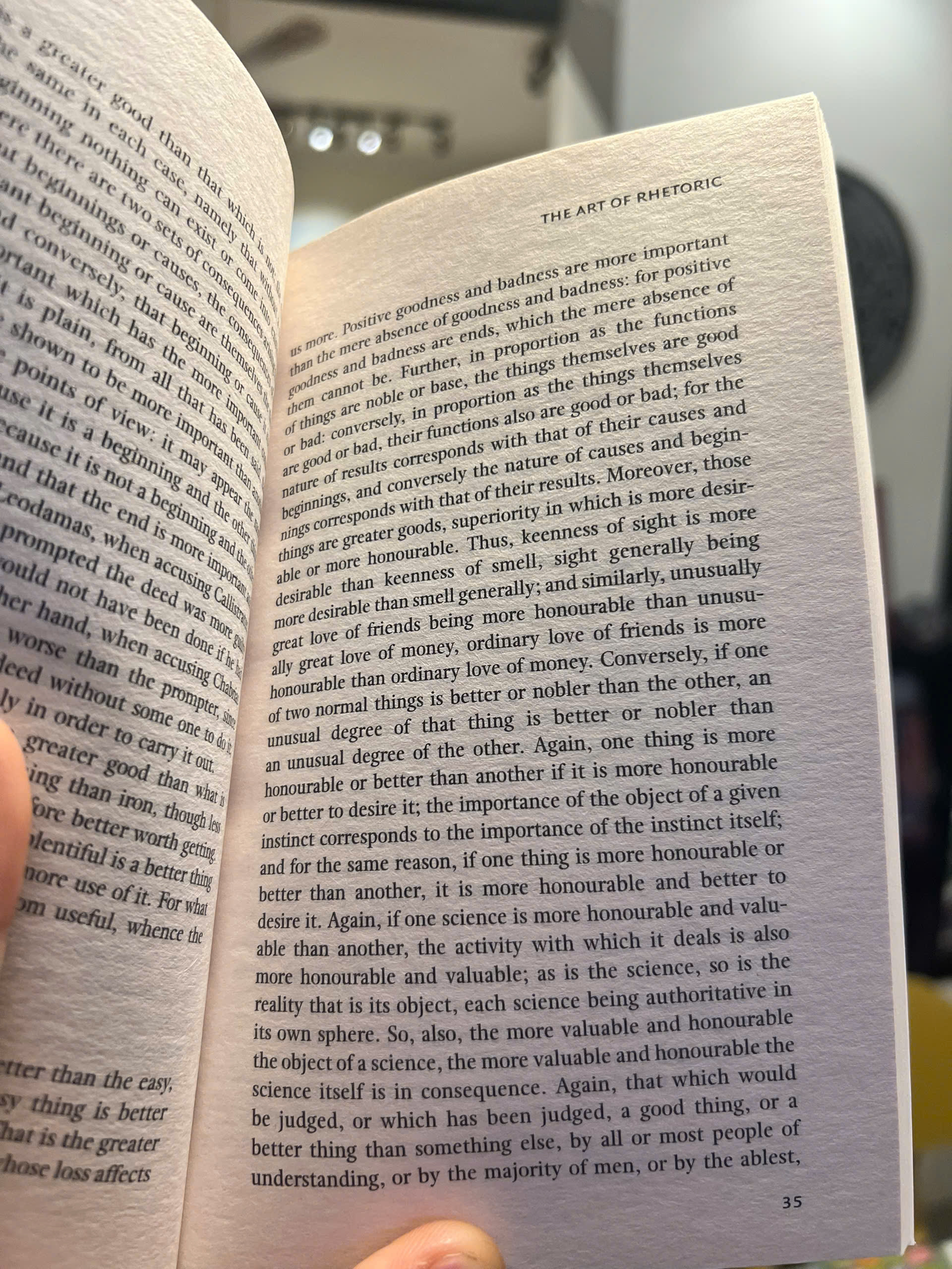 Sách - The Art of Rhetoric by Aristotle | Philosophy / Classics / Triết học Kinh điển / Nhập khẩu UK