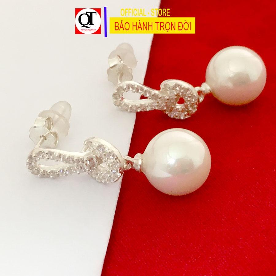 Bông tai nữ ngọc tròn size 10 ly dáng dài chốt đeo sát tai gắn đá trắng cao cấp trang sức Bạc Quang Thản - QTBT149