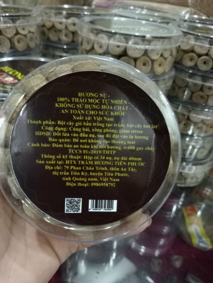 Trầm hương nụ chuẩn trầm Tiên Phước Quảng Nam ( loại đặc biệt) mùi thơm thoảng thoảng dụi nhẹ