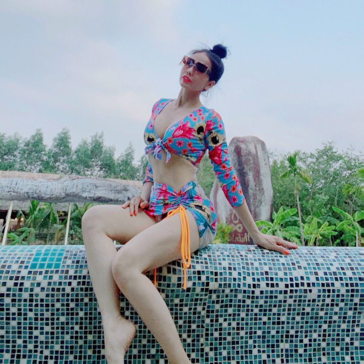 Sét Bikini 3 Mảnh Tay Dài Quyến Rũ BKN857