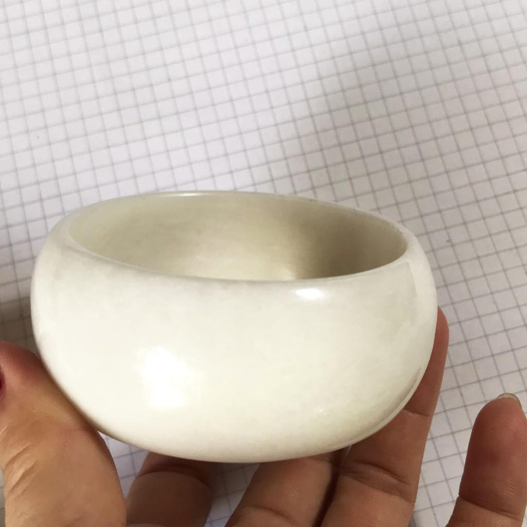 Vòng tay bạch ngọc bản cao 3 cm cho người mệnh Kim và Thủy