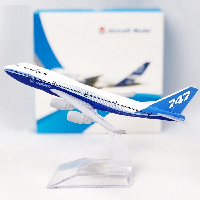 Máy bay mô hình B747  nguyên bản