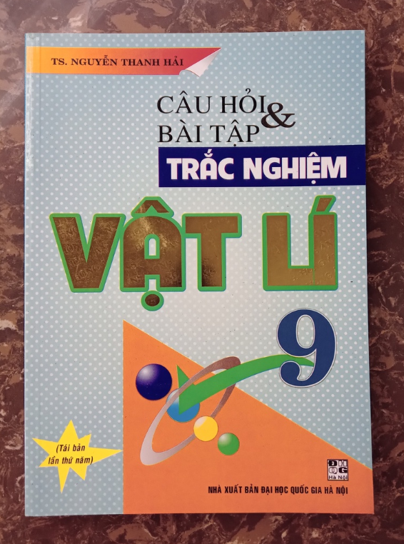 Sách Câu hỏi và bài tập trắc nghiệm Vật Lí 9