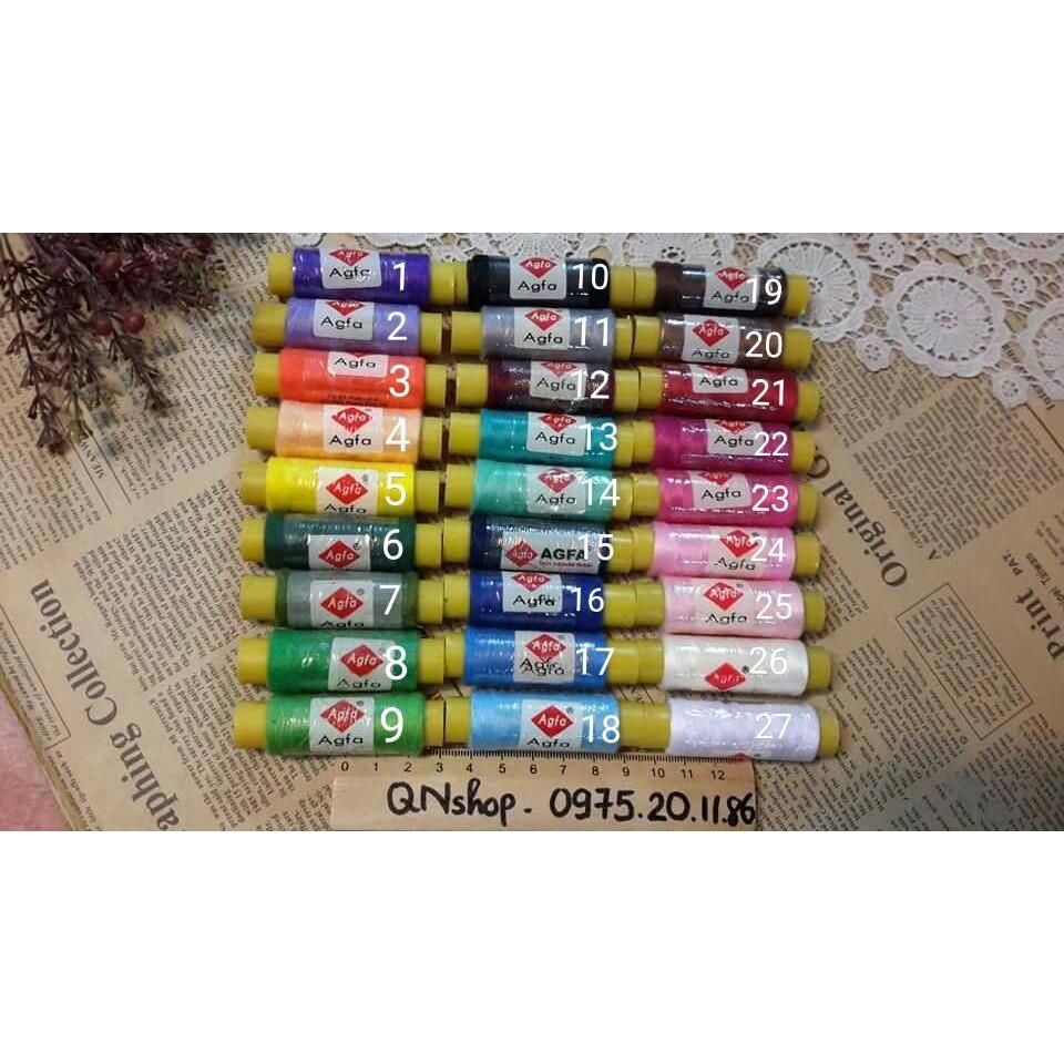 Cuộn chỉ khâu, kim khâu...