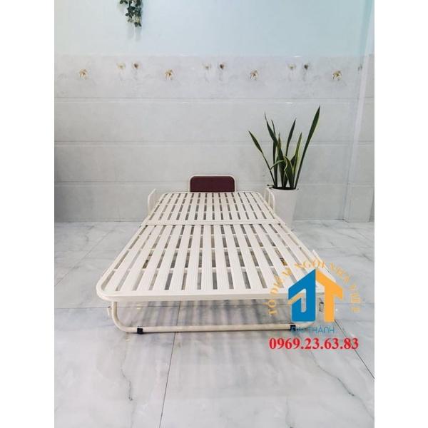 Giường sắt xếp gấp gọn có bánh xe ngang 1m dài 1m9 Đại Thành