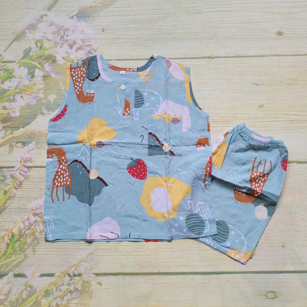 Sát nách bé trai size 3 . 5 bộ giá sỉ
