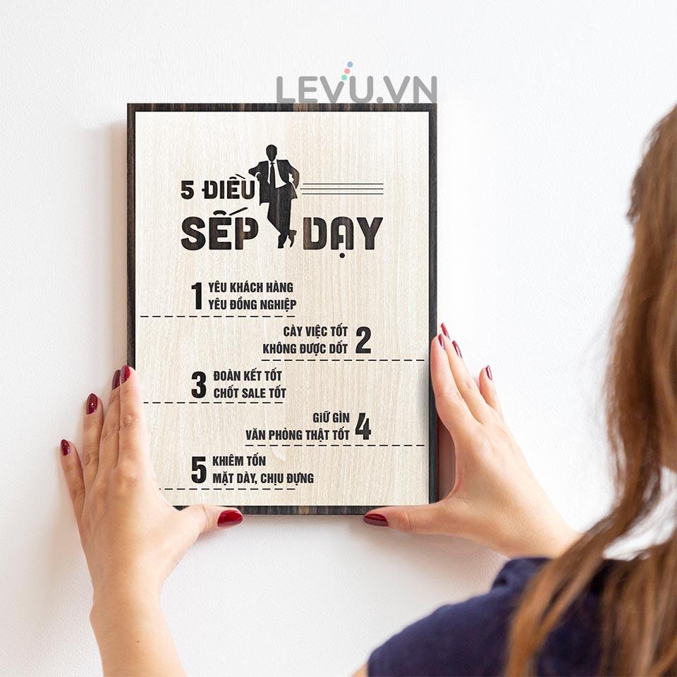 Tranh Phòng Làm Việc vui nhộn thú vị LEVU LV096 "5 điều Sếp dạy"