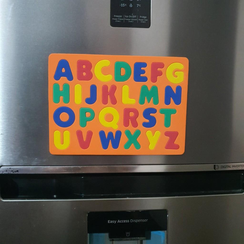 Bảng Chữ Cái Và Số Hút Nam Châm Giúp Bé Vừa Học Vừa Chơi