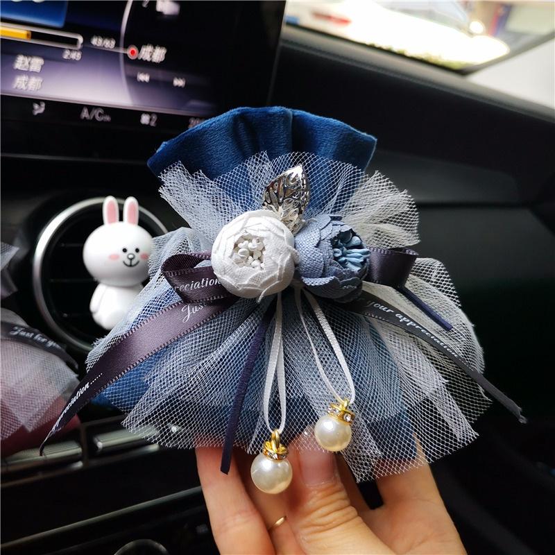 Kẹp Khuếch Tán Tinh Dầu Hình Ví Mini Sáng Tạo Trang Trí Xe Hơi