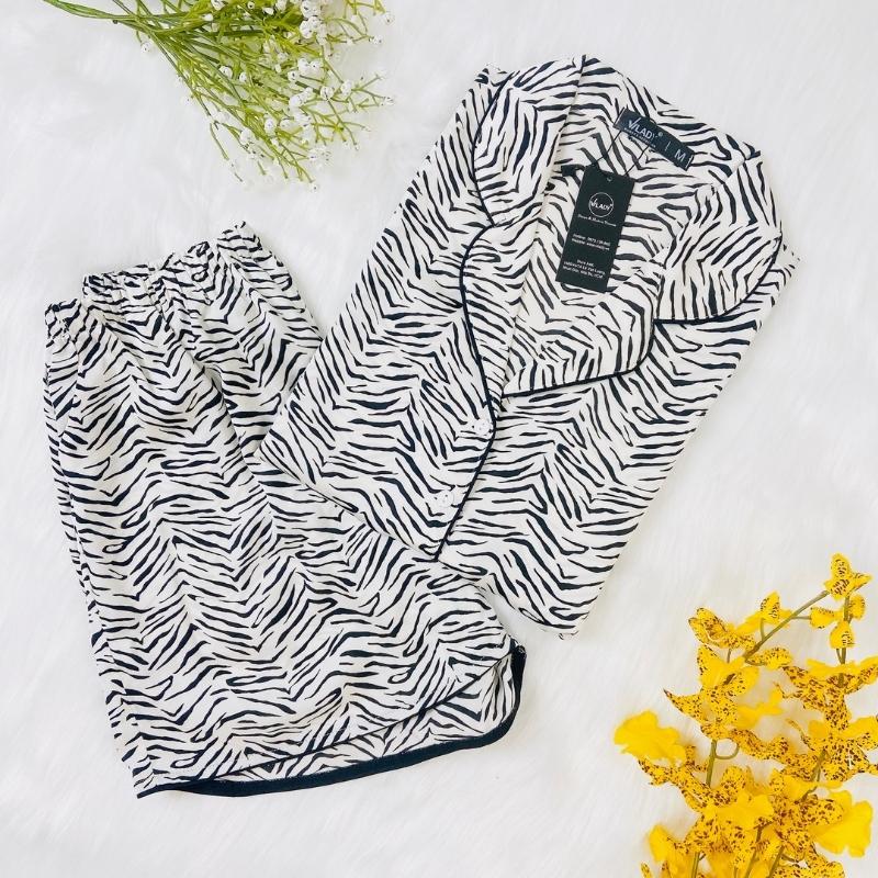 Đồ bộ mặc nhà nữ Pijama lụa VILADY - B136 kiểu đồ bộ ngắn họa tiết vằn đen siêu dễ thương, chất liệu lụa Pháp