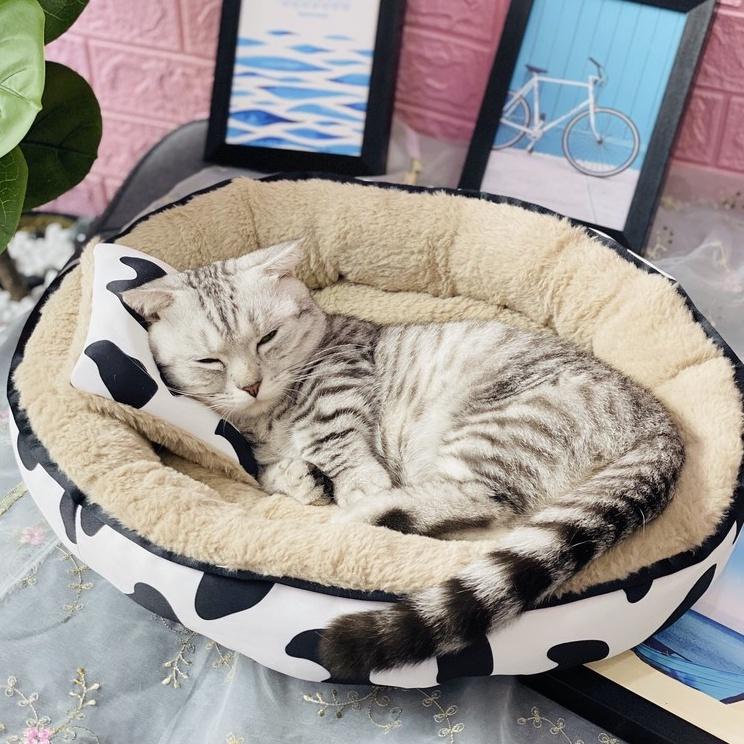 Nệm nằm cực êm cho thú cưng, đường kính 45cm , họa tiết bò sữa , vải thảm lông cừu gòn 3D chống thấm nước