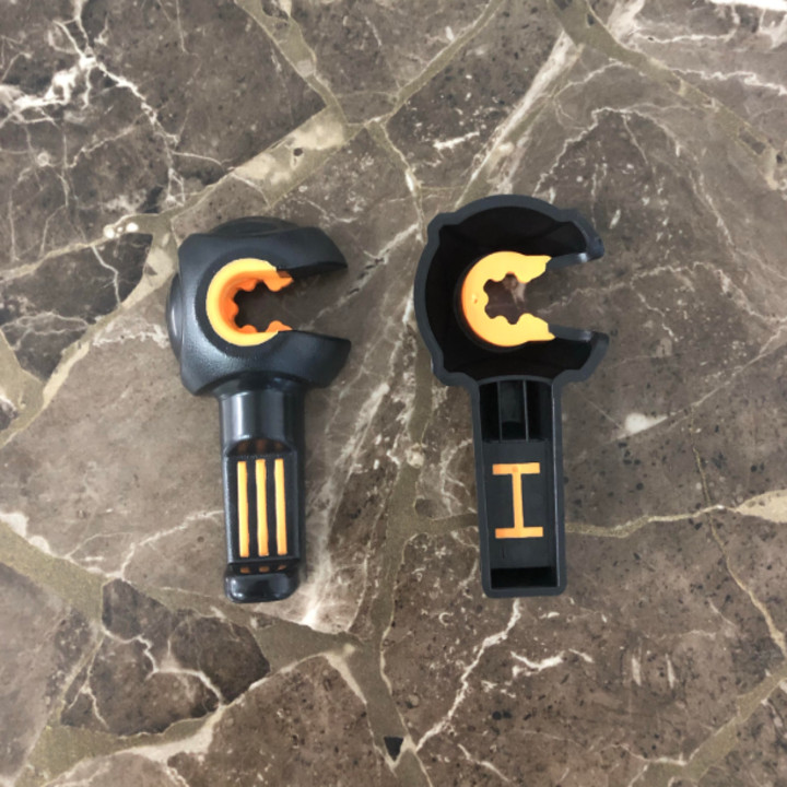 Bộ 2 chiếc móc treo đồ sau ghế xe ô tô, xe hơi Màu đen cam