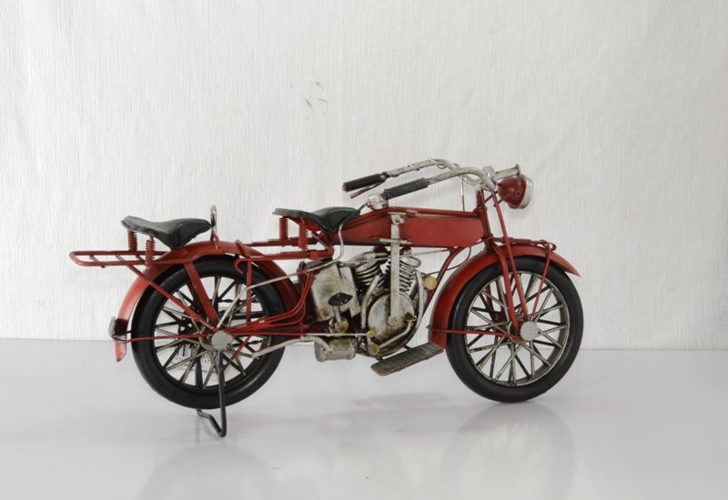 Mô hình Xe máy cổ Kim Loại trang trí, trưng bày/ Vintage Metal Motorcycle Handmade Decoration (1904E-7855)