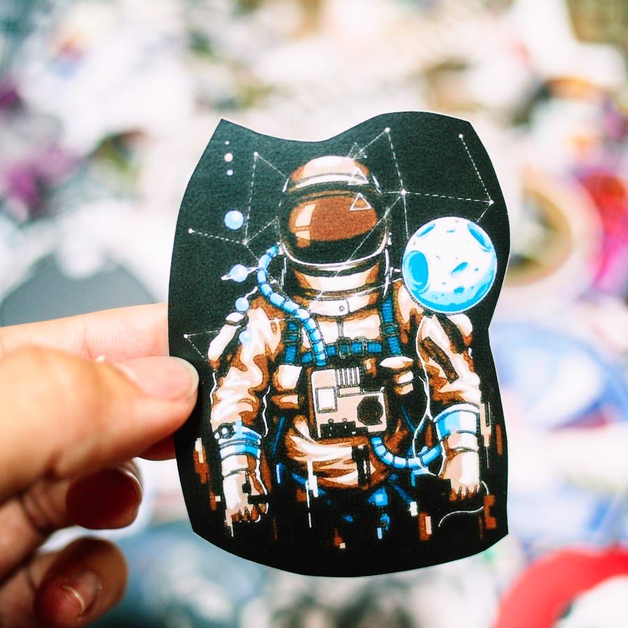 Hộp 100 Sticker Astronaut Phi hành gia vũ trụ dán Laptop, Vali, Mũ bảo hiểm, Điện thoại, Xe máy, hình dán chủ đề Phi hành gia