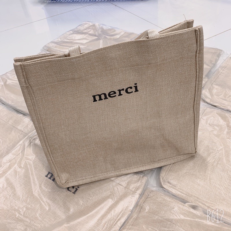 Túi Xách Merci thần thánh về lại rồi. 35x36cm