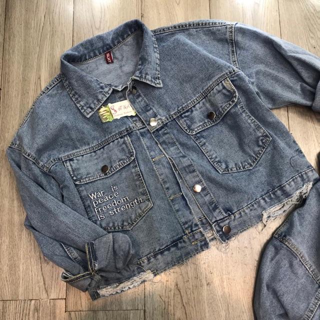 Áo khoác Jeans lưng thêu chữ mẫu mới hot hit
