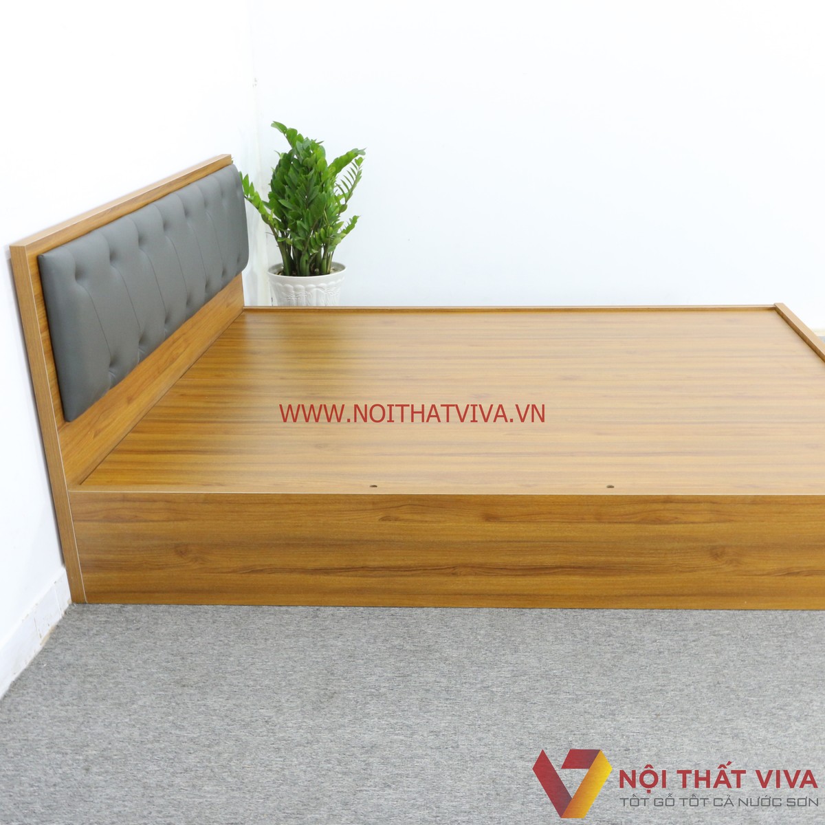 Giường Ngủ Gỗ MDF Melamine Màu Vàng Vân Gỗ Có Đầu Nệm Đen Đẹp Hiện Đại