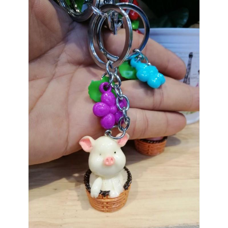MÓC KHÓA HEO TRONG GIỎ SIÊU CUTE