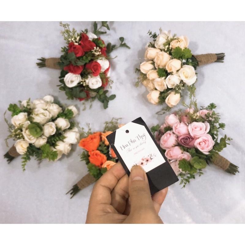 Bó hoa cầm tay cô dâu bằng sáp thơm