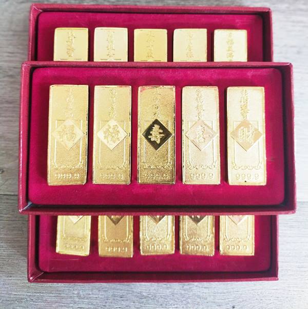 Thỏi vàng 5 thanh/hộp 2.2cm chiêu lộc