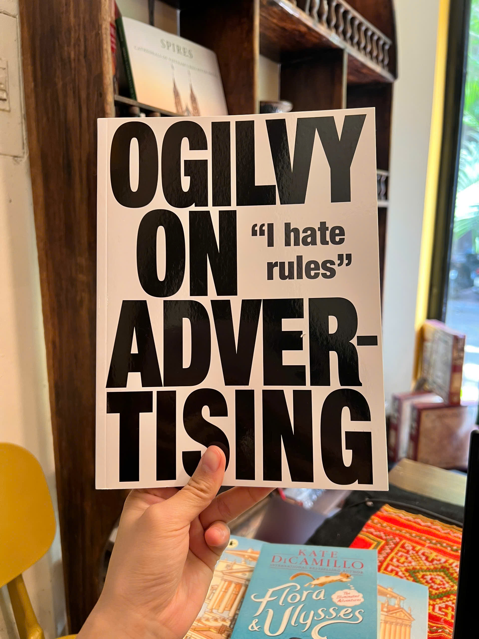 Sách - Ogilvy on Advertising by David Ogilvy | Business / Design / Ngoại văn Nhập khẩu / Quảng cáo